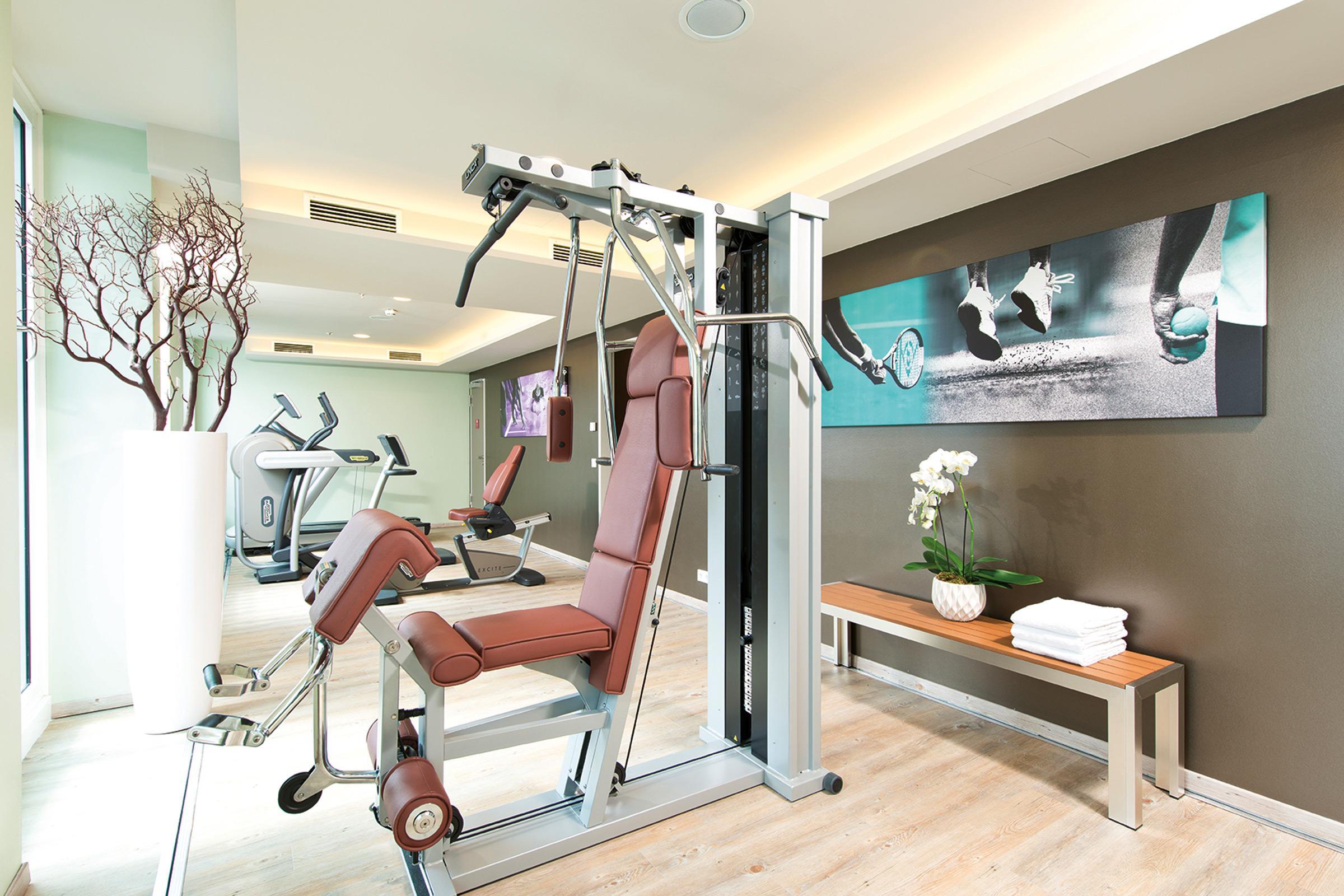 Leonardo Hotel Berlin Mitte Luaran gambar Fitness room